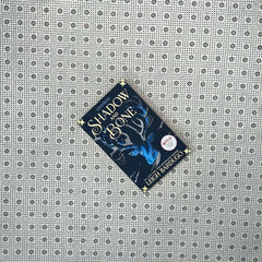 shadow and bone the grisha trilogy book 1 by leigh bardugo