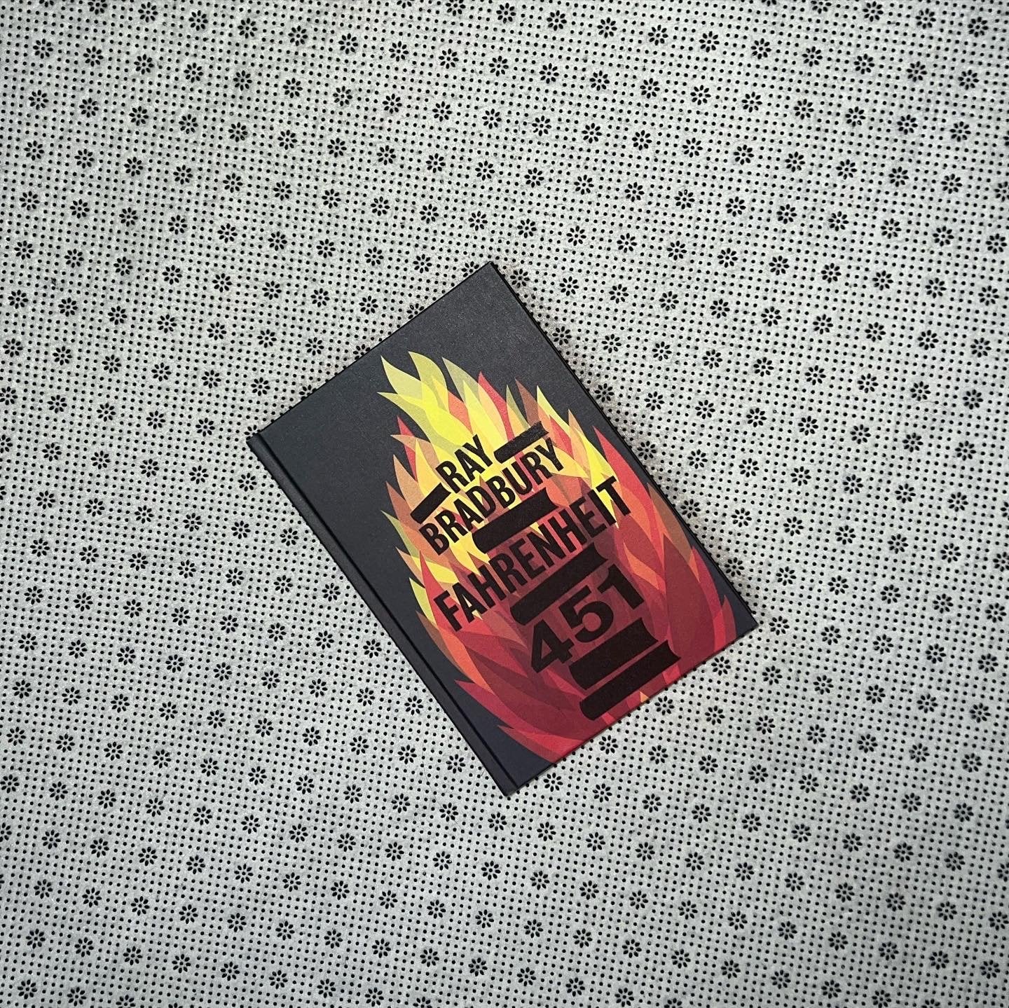 fahrenheit 451 by ray bradbury