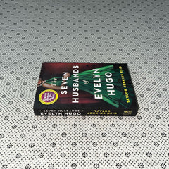 the seven husbands of evelyn hugo by taylor jenkins reid