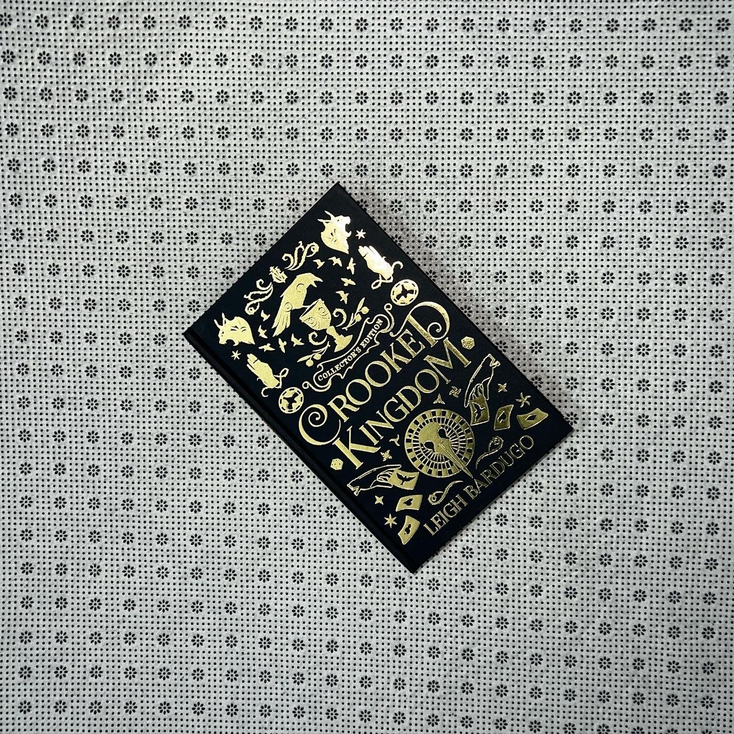 crooked kingdom six of crows series book 2 collectors edition by leigh bardugo