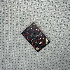 the kiss of deception the remnant chronicles series book 1 by mary e pearson