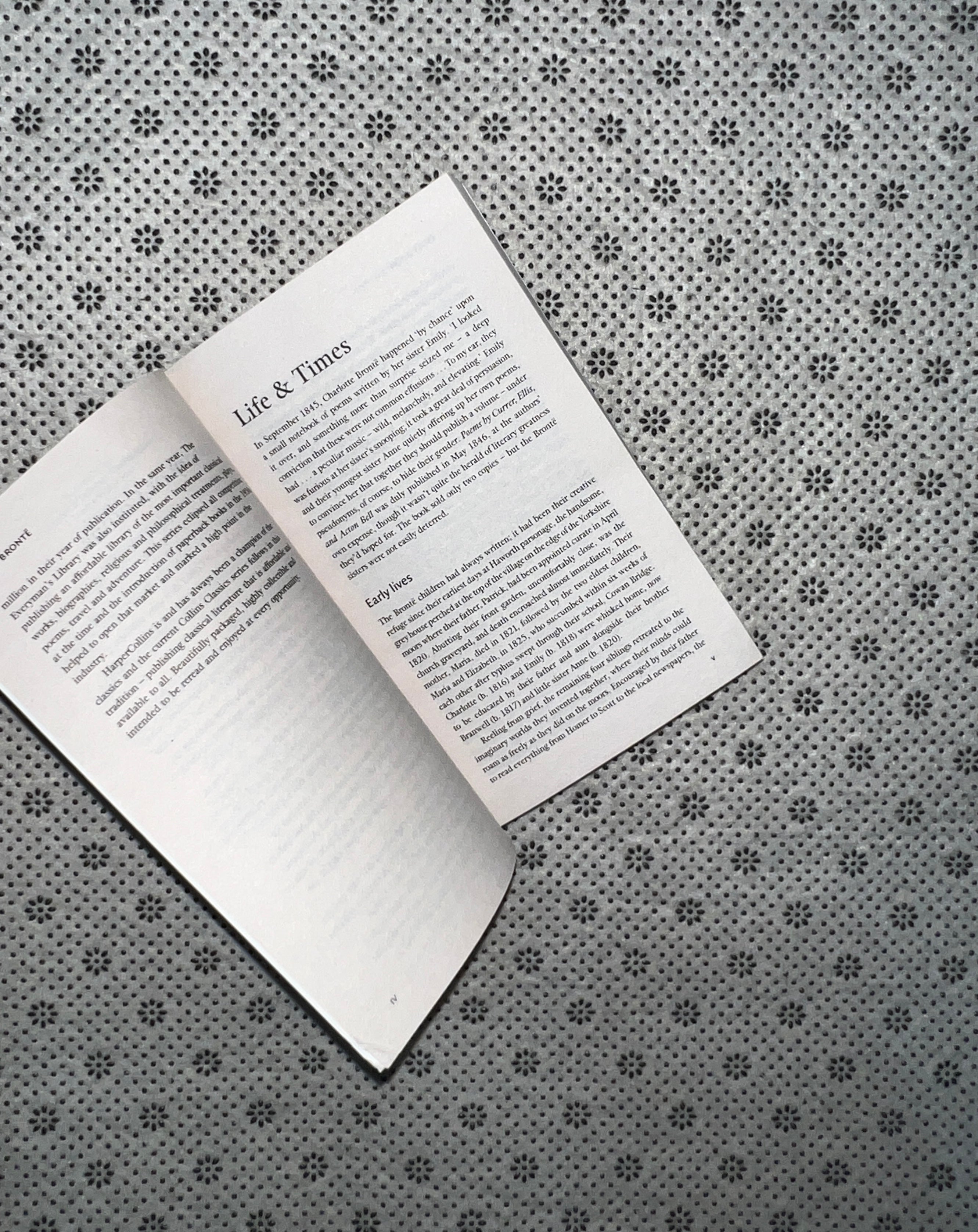 WUTHERING HEIGHTS by Emily Bronte