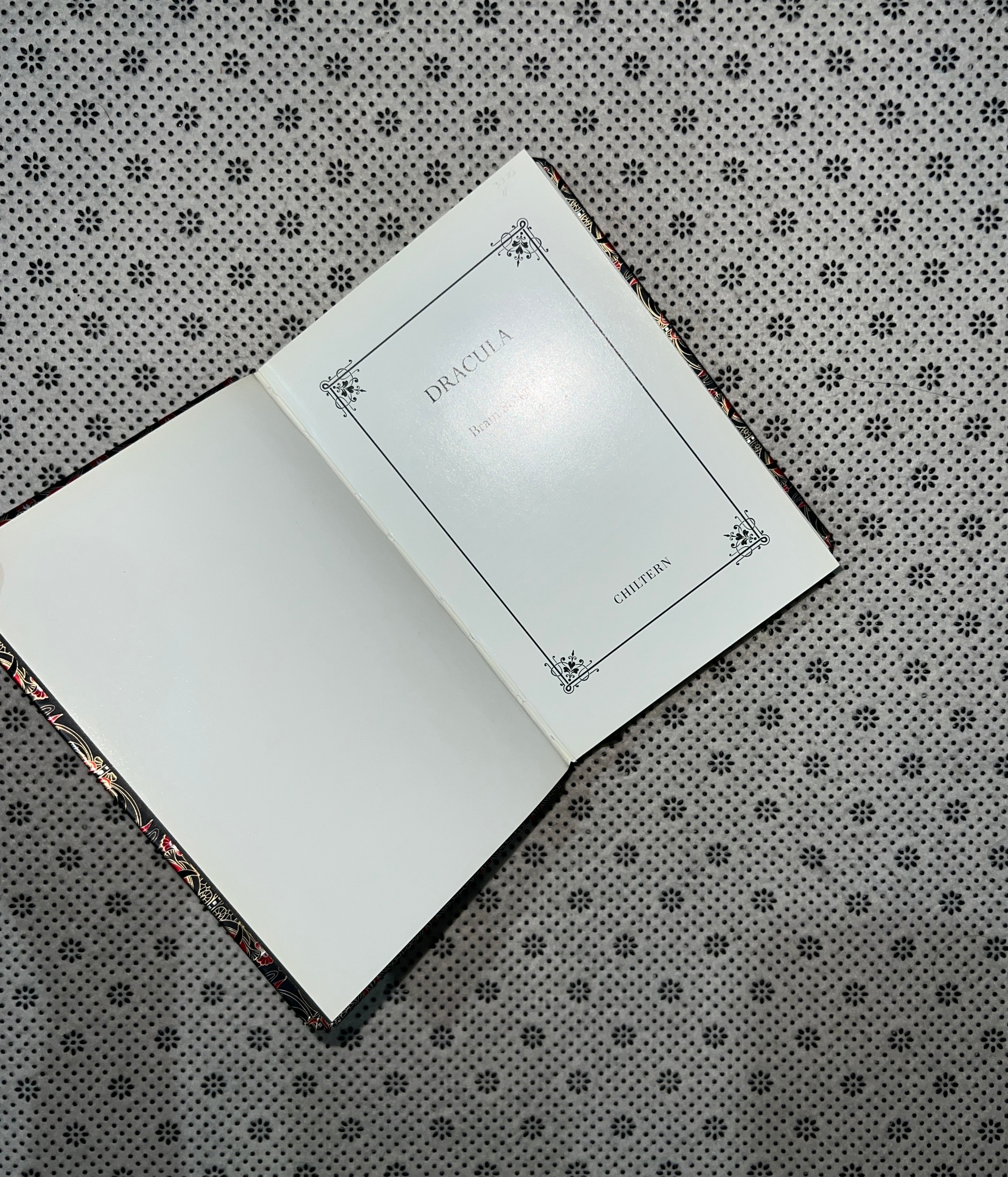 DRACULA by Bram Stoker