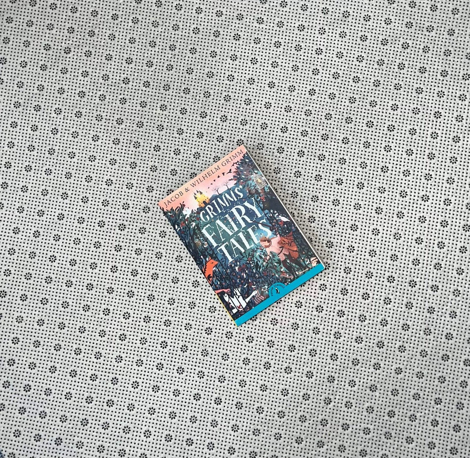 grimms fairy tales puffin classics by jacob grimm wilhelm grimm