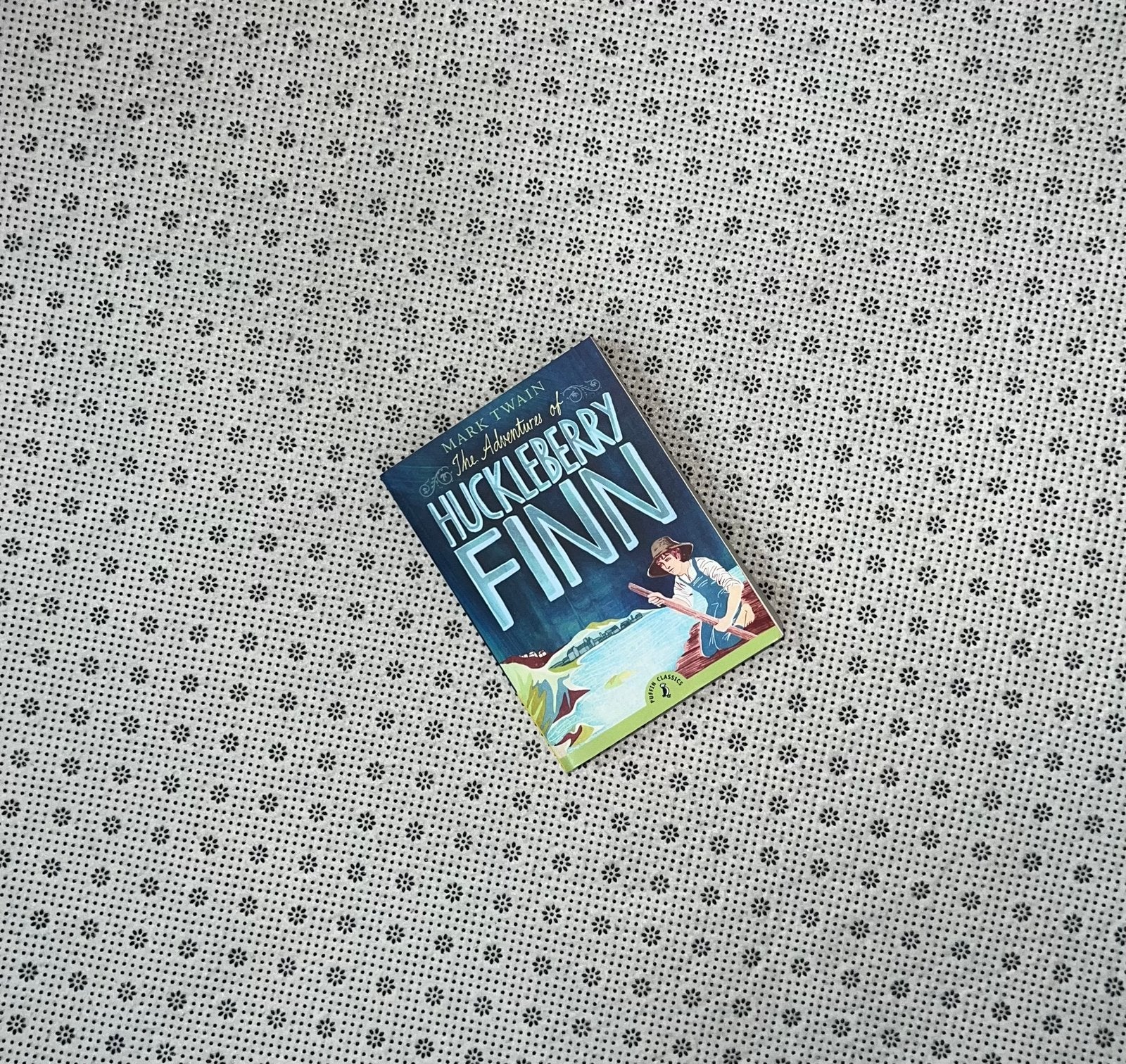 the adventures of huckleberry finn puffin classics by mark twain