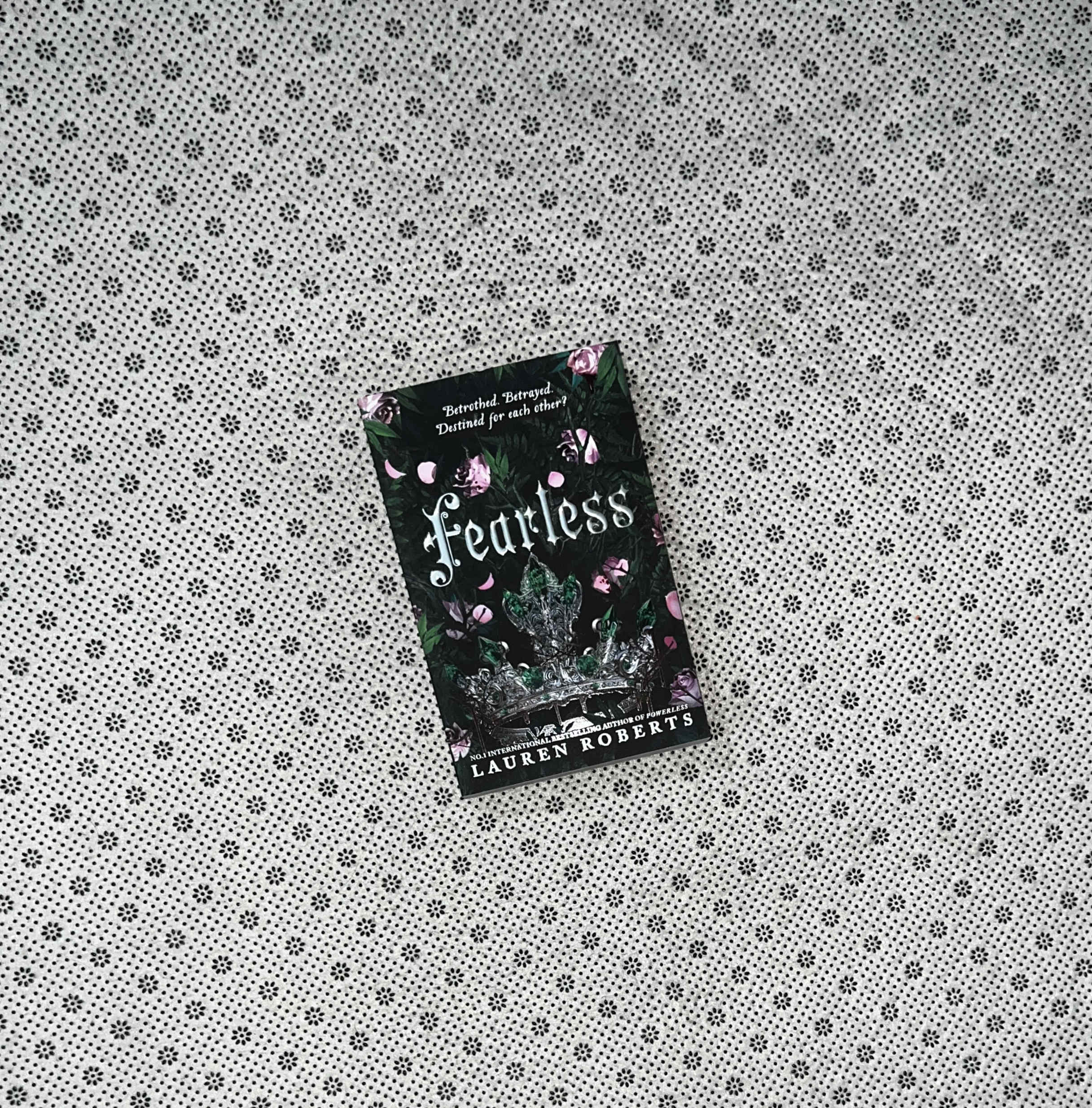 FEARLESS: the Powerless (Book 3) (Tiktok Made Me Buy It!) by Lauren Roberts