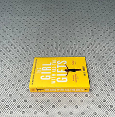 the girl with all the gifts by m r carey