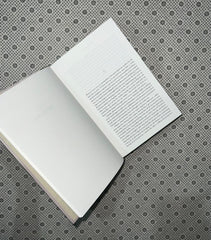 the goldfinch by donna tartt 1