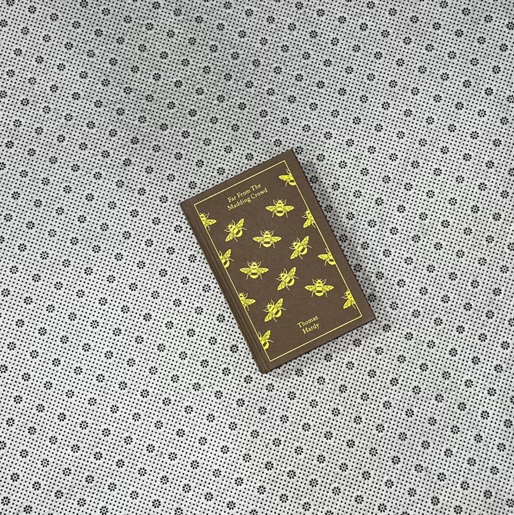 far from the madding crowd penguin clothbound classics by thomas hardy