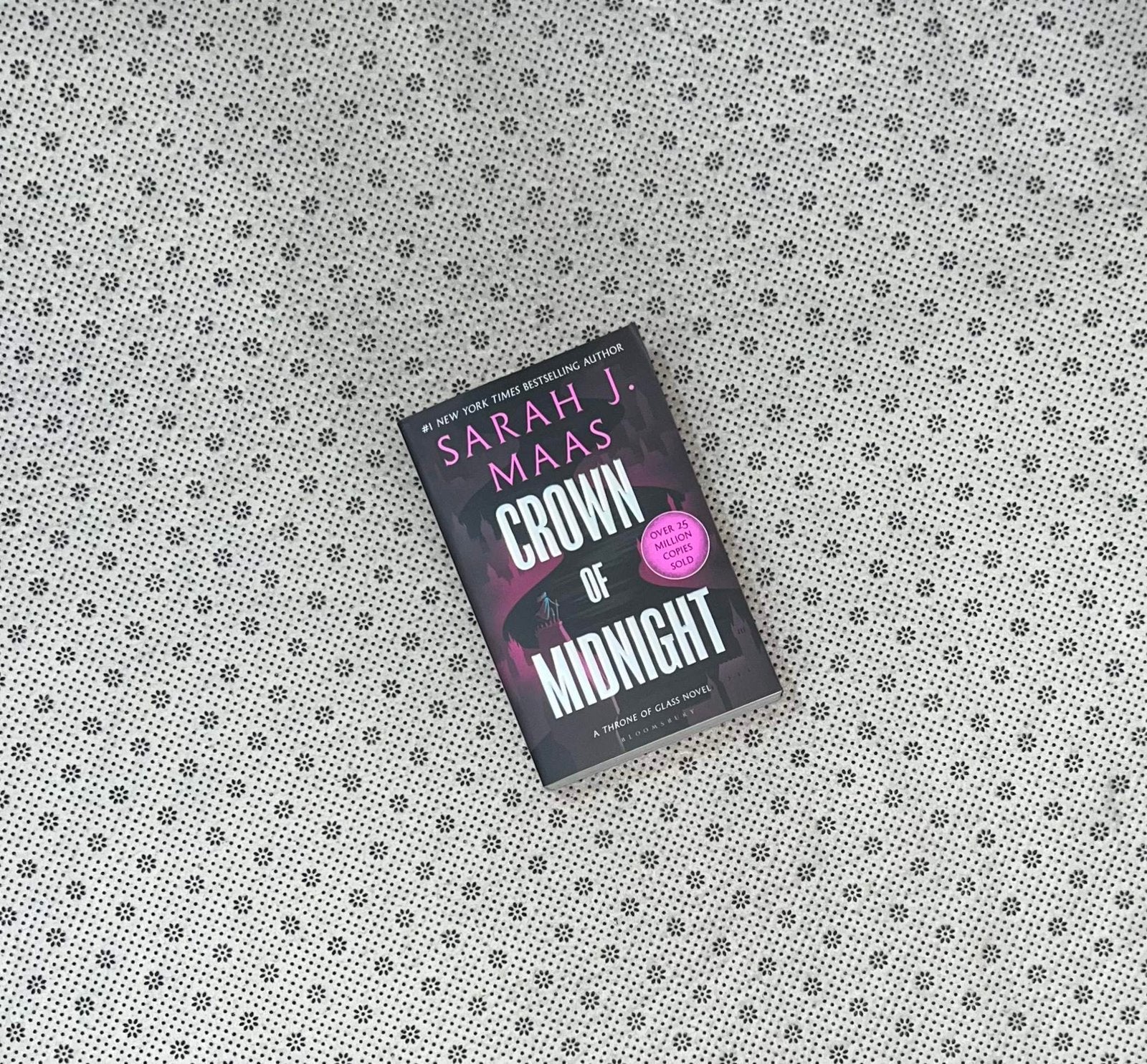 crown of midnight throne of glass series book 2 by sarah j maas