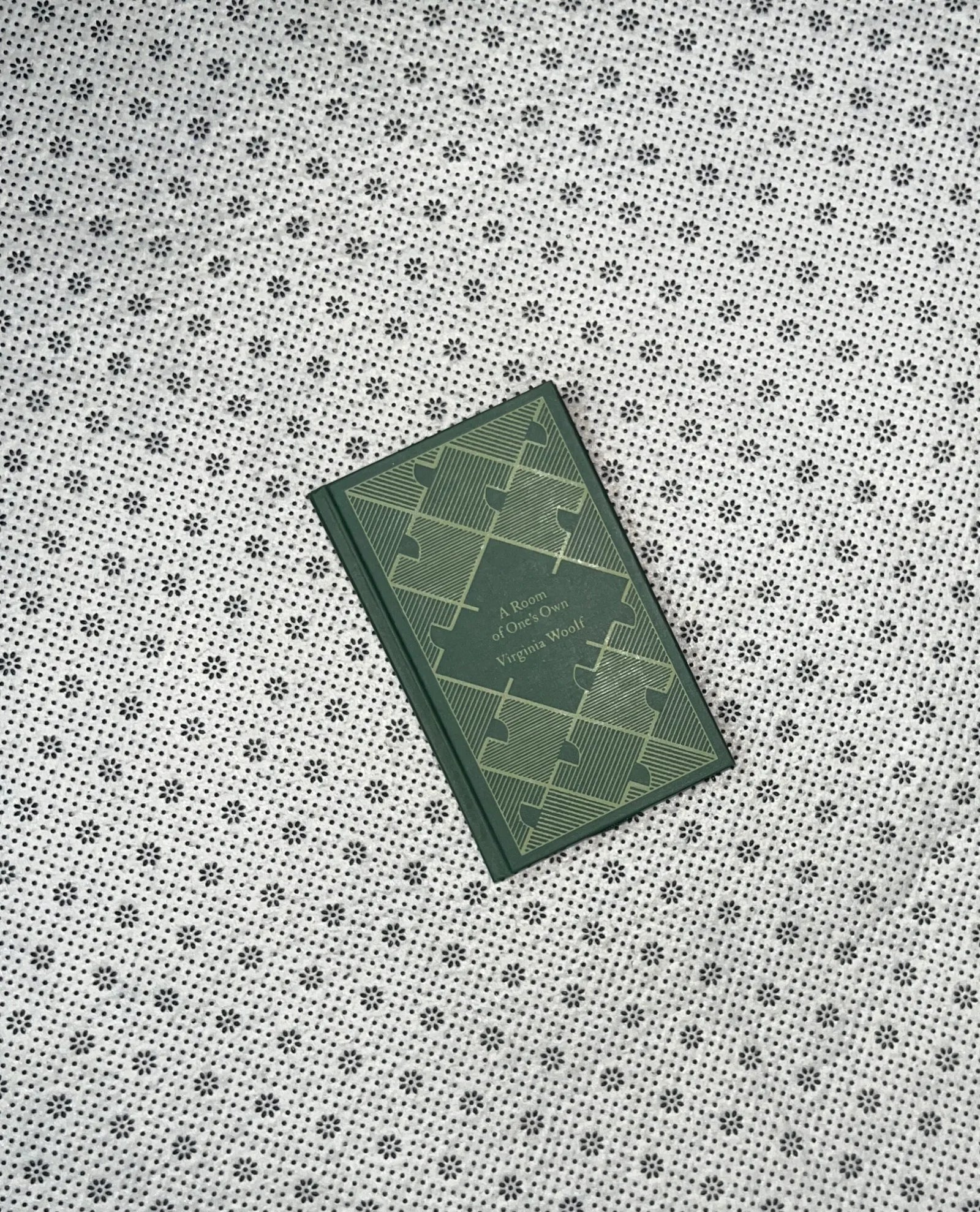 a room of ones own little clothbound classics by virginia woolf