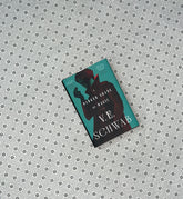 a darker shade of magic shades of magic series book 1 by v e schwab 2