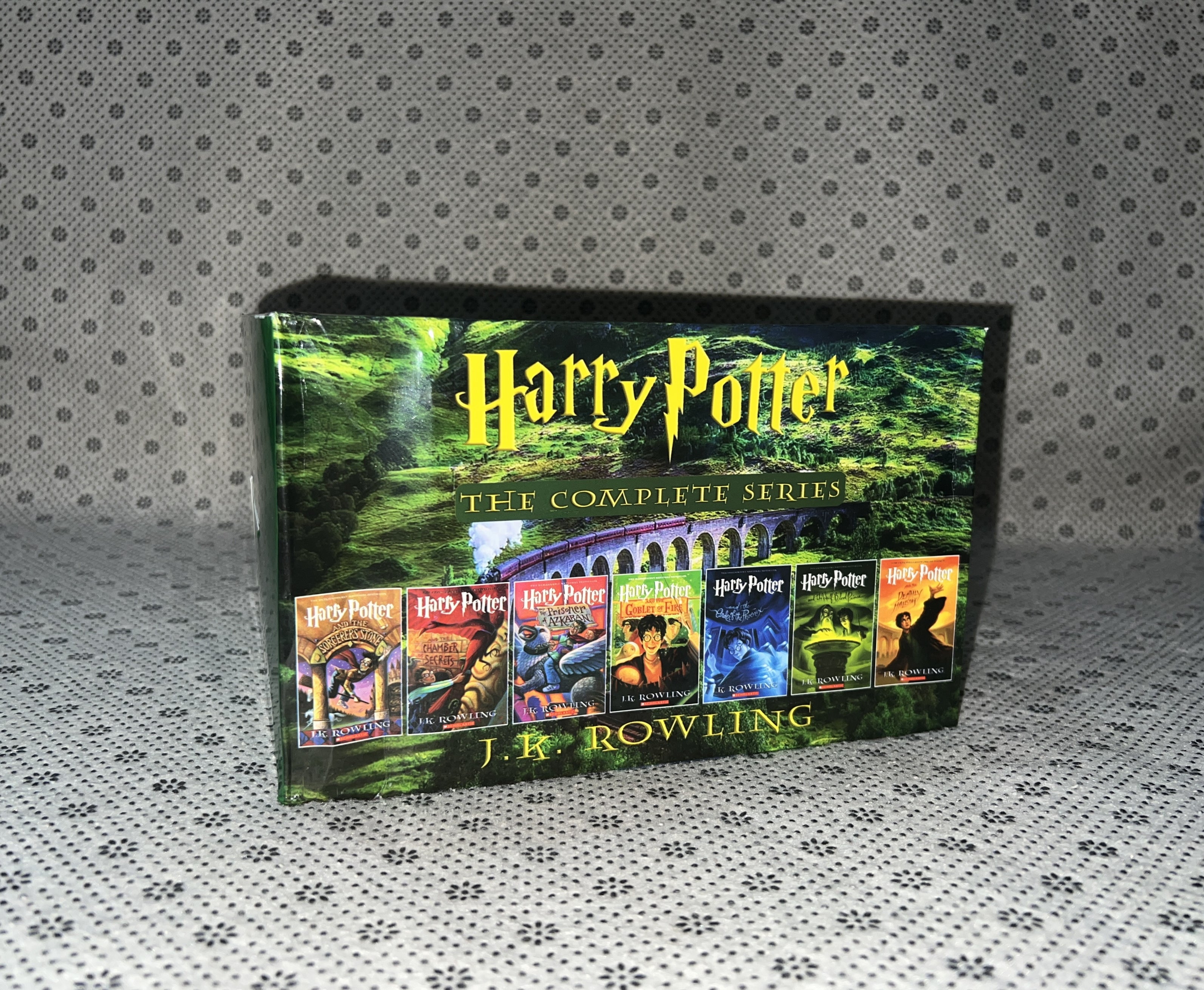 HARRY POTTER THE COMPLETE COLLECTION (7 Books Box Set) by J.K. Rowling