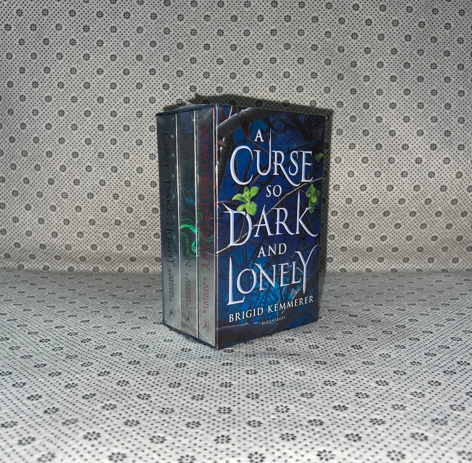 a curse so dark and lonely the complete cursebreaker collection by brigid kemmerer