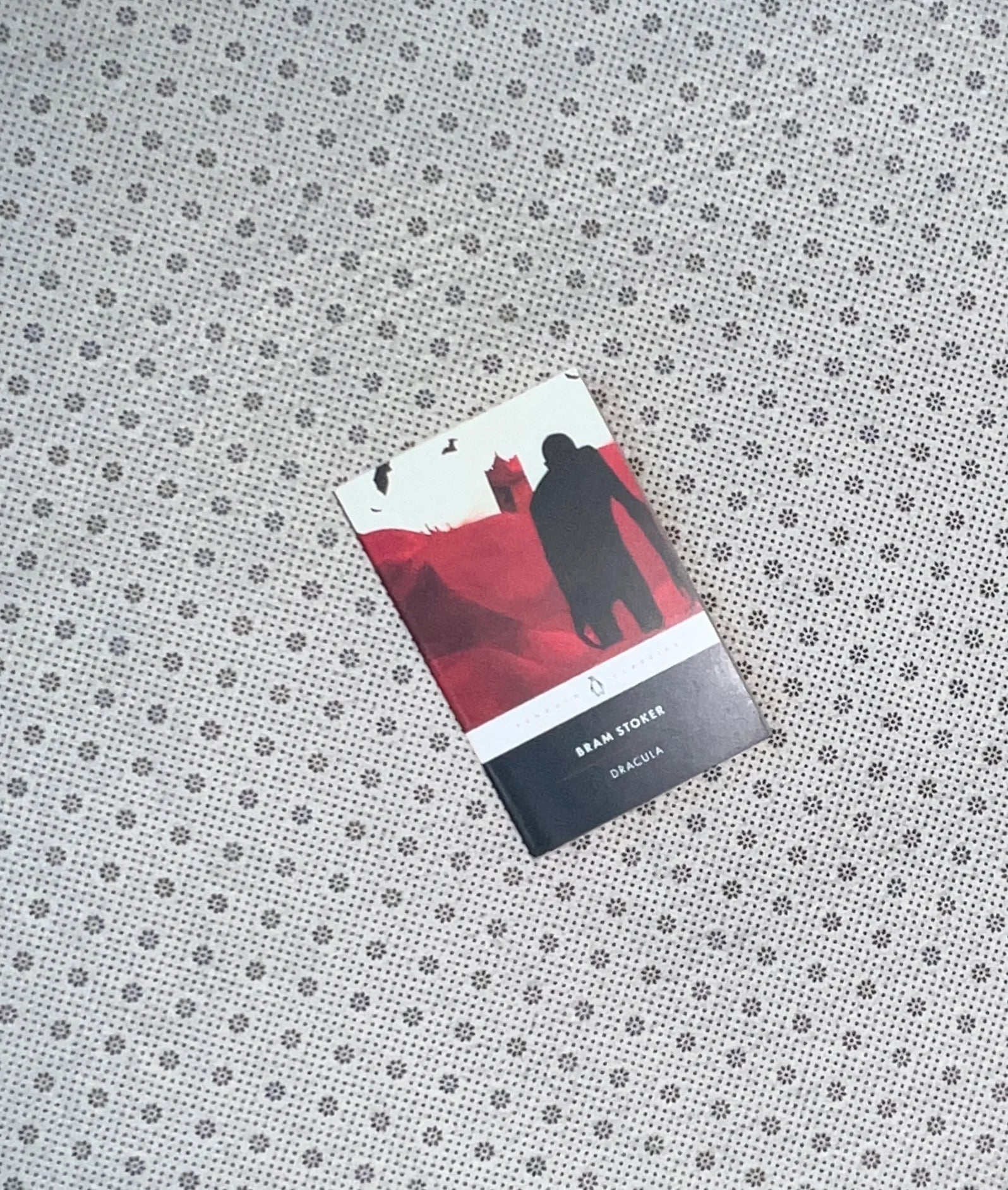 dracula penguin classics by bram stoker