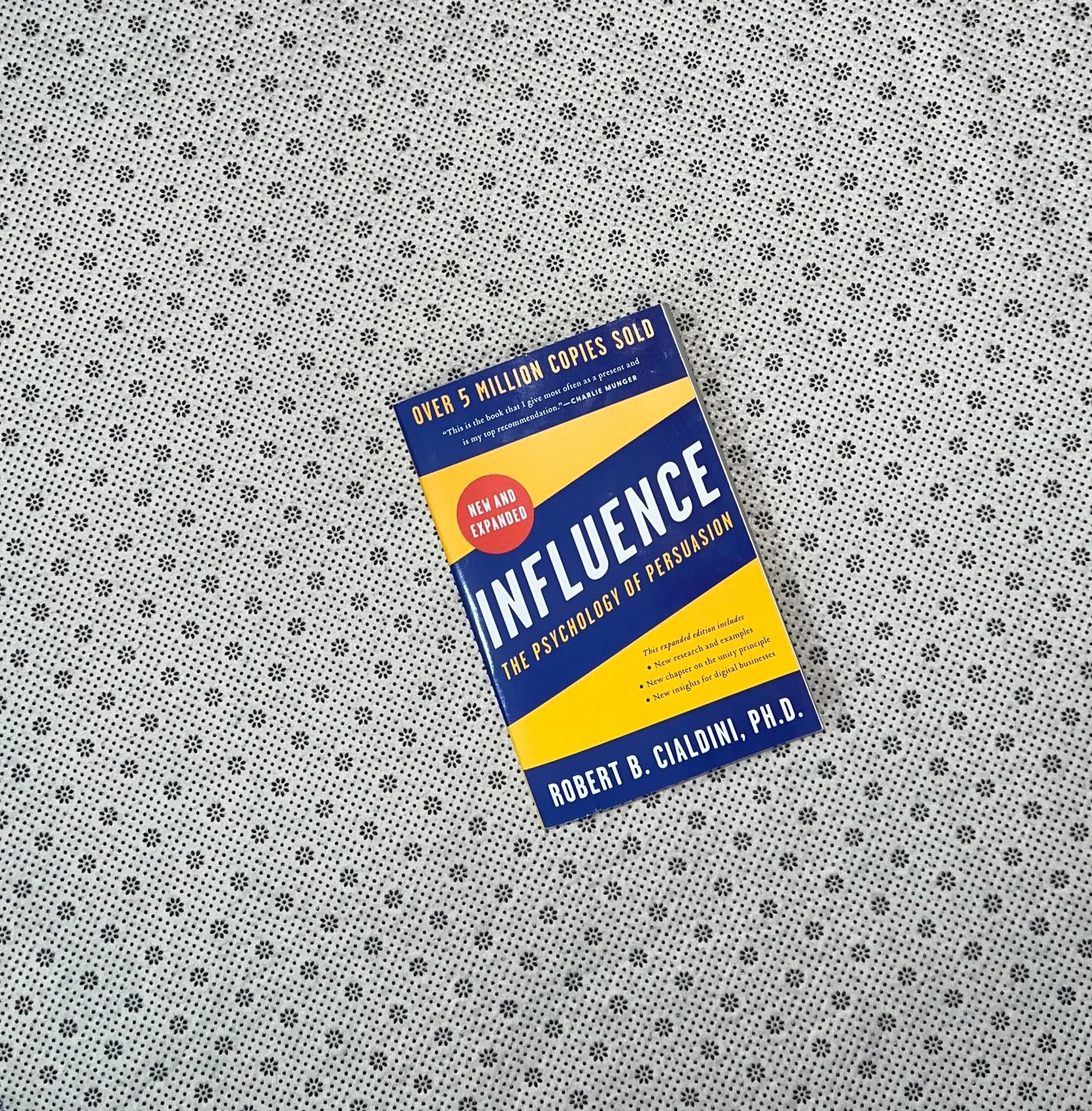 influence new and expanded the psychology of persuasion by robert b cialdini