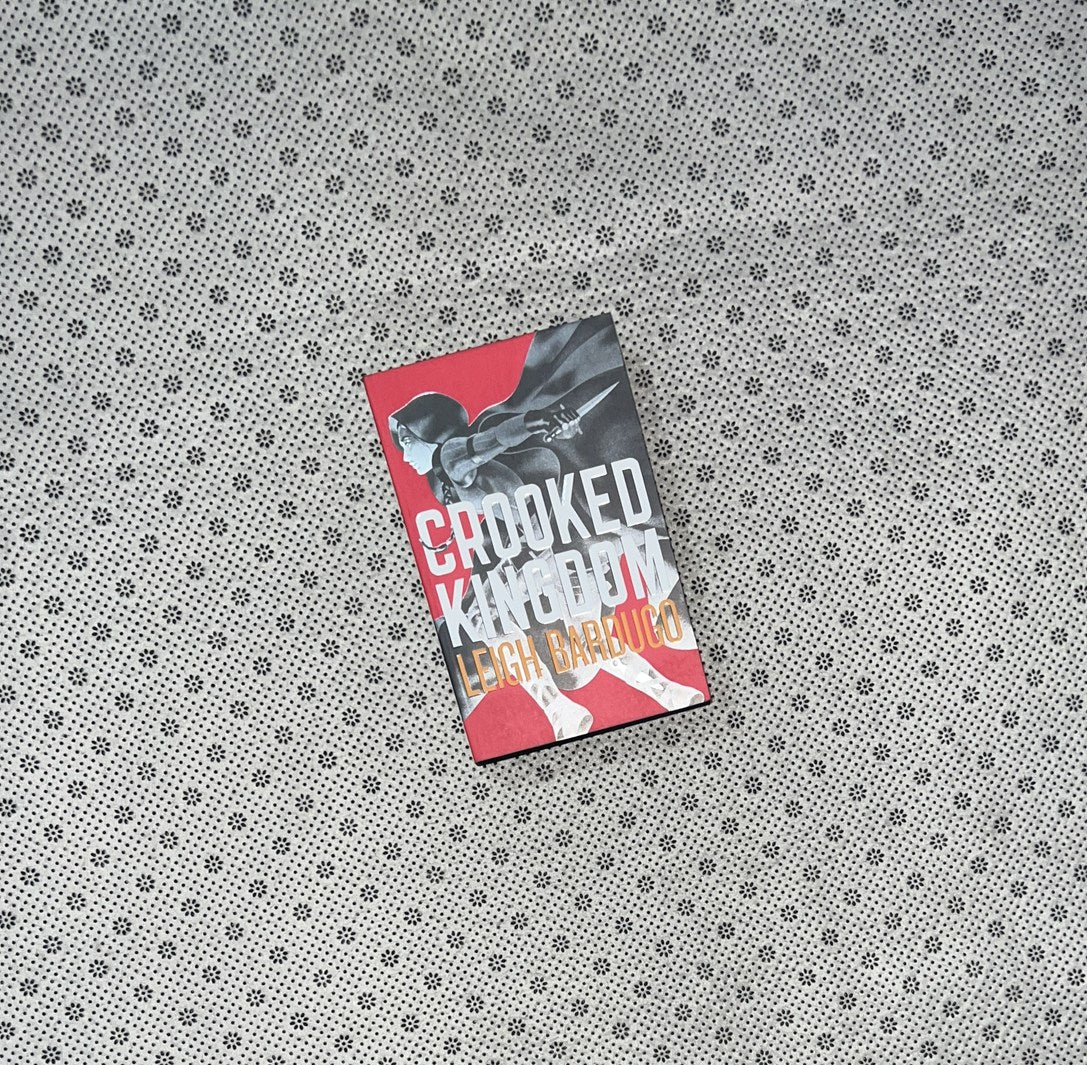 CROOKED KINGDOM: Six Of Crows Series (Book 2) (Dregs Edition) by Leigh Bardugo