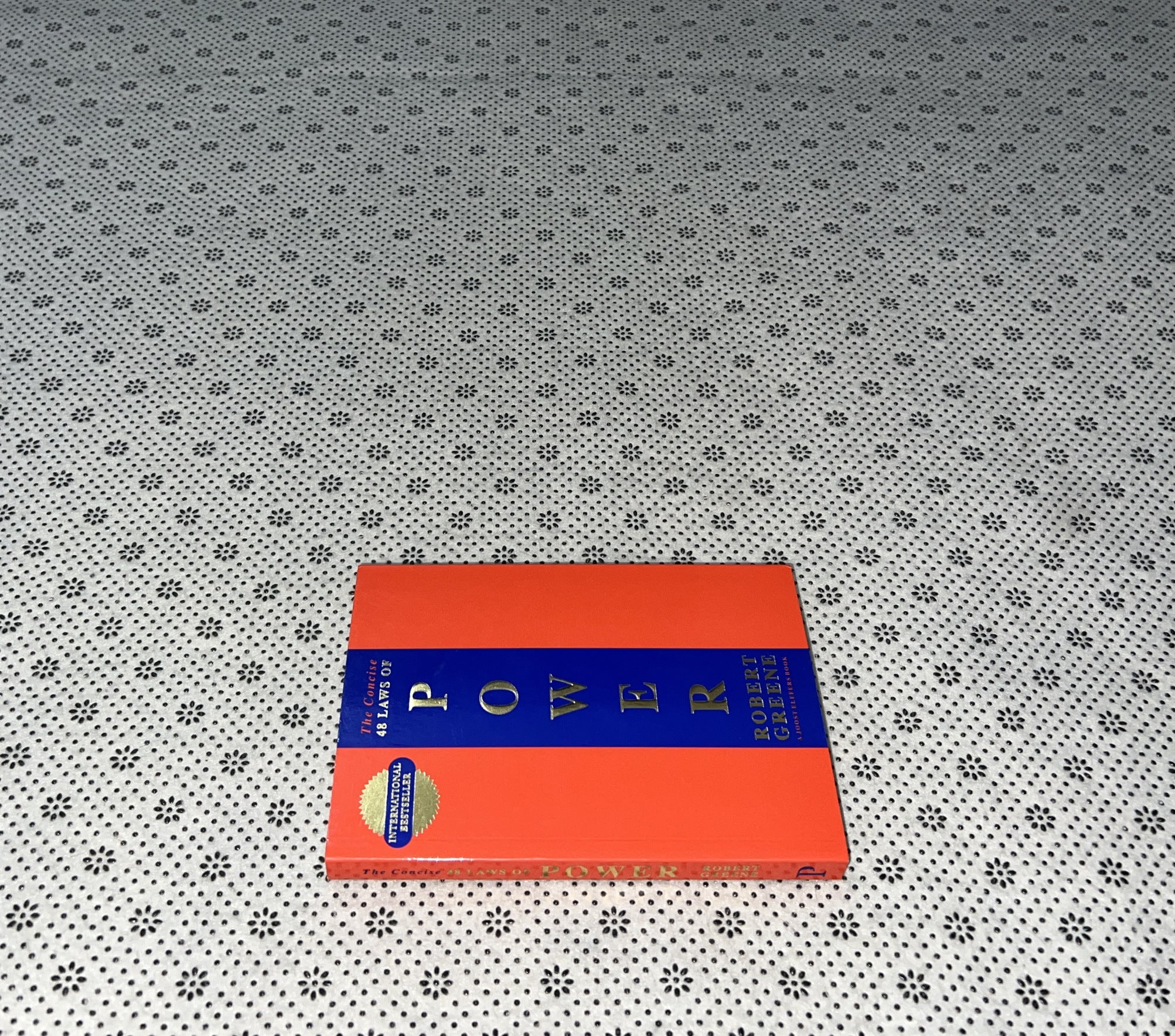 THE 48 LAWS Of Power by Robert Greene