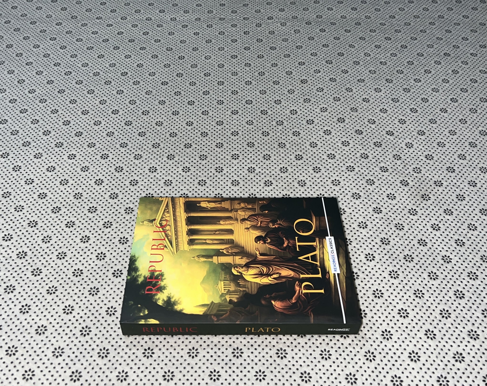 REPUBLIC (Readings Classics) by Plato