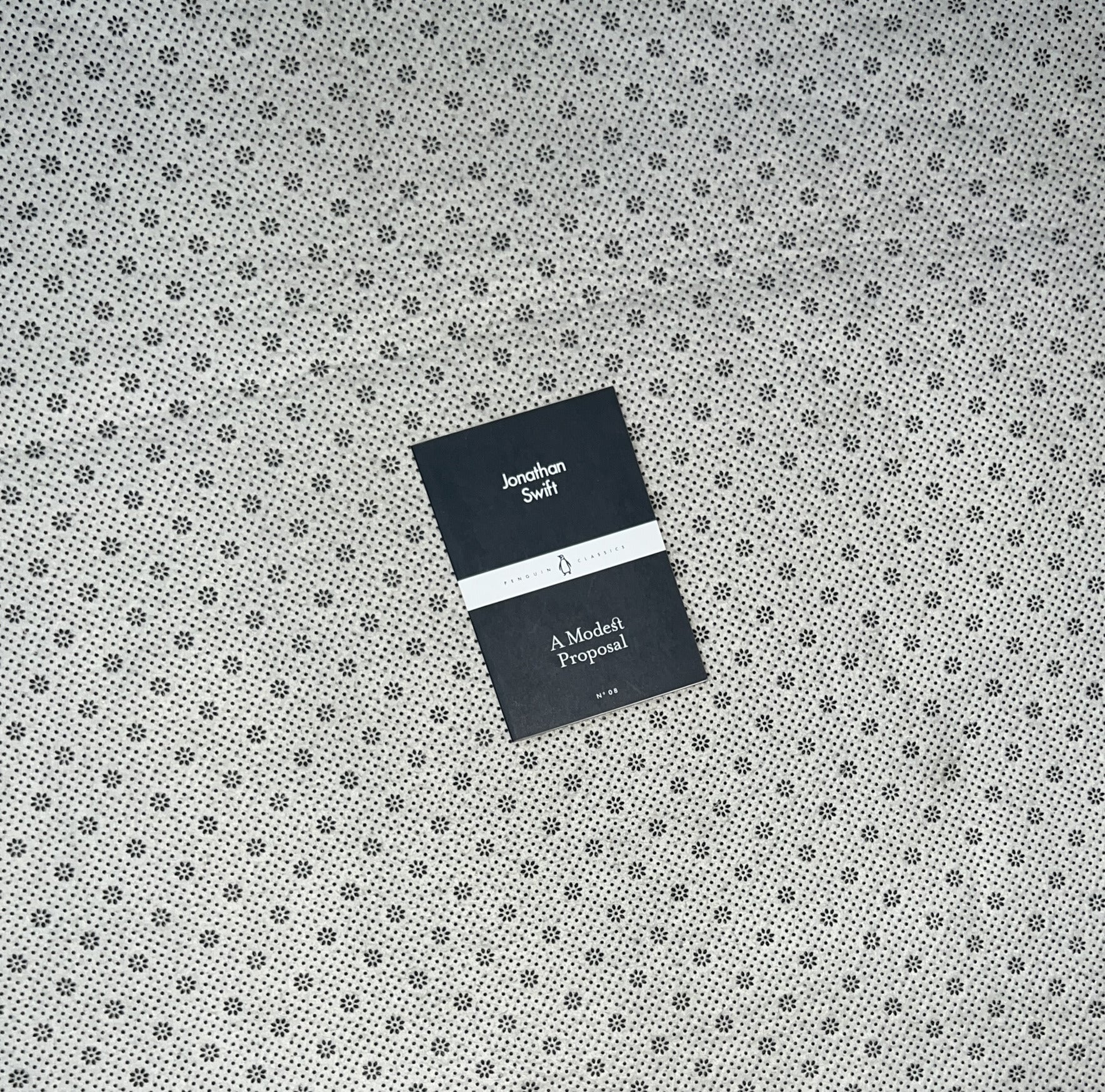 A MODEST PROPOSAL: Little Black Classics 08 by Jonathan Swift