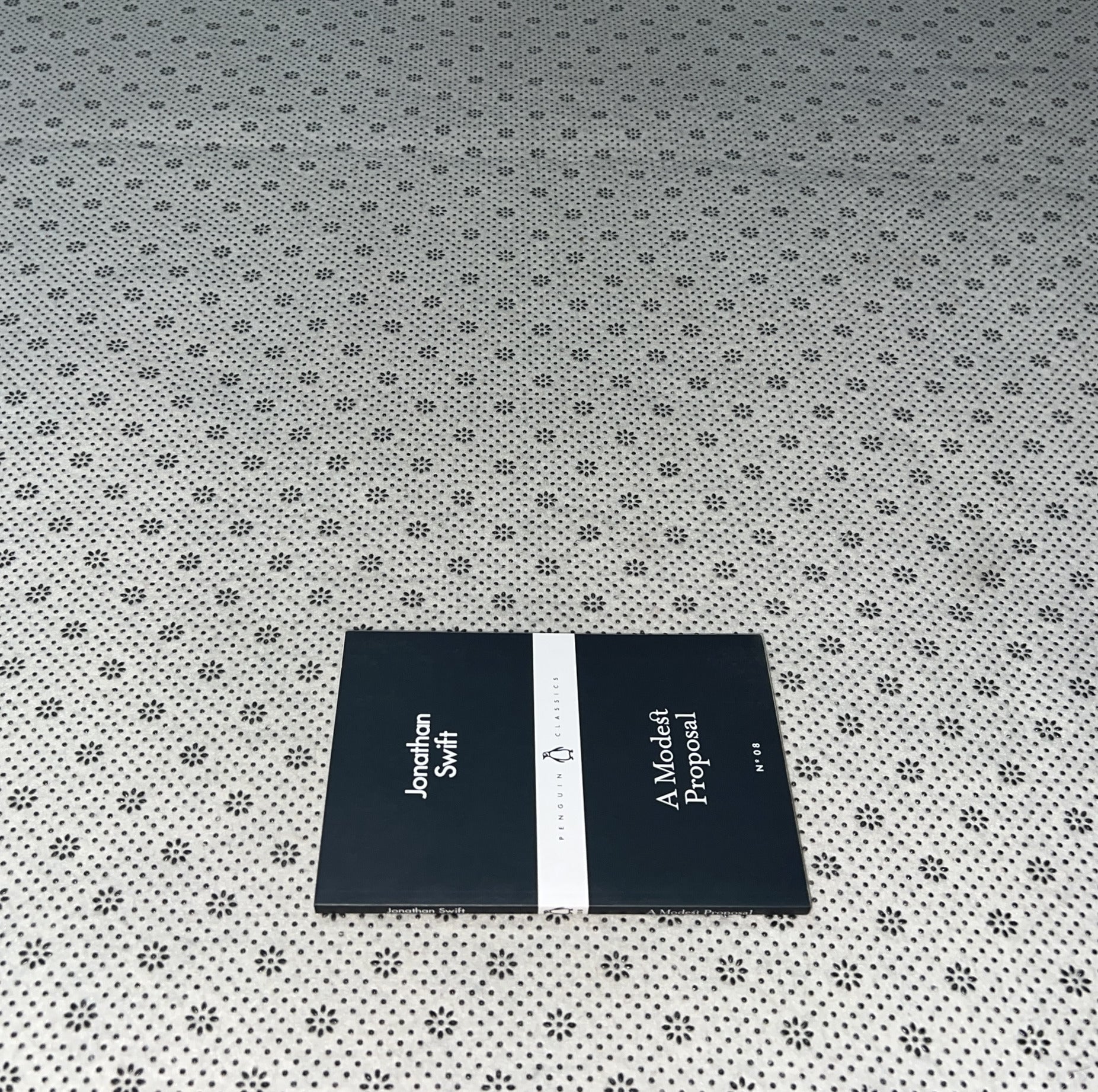 A MODEST PROPOSAL: Little Black Classics 08 by Jonathan Swift