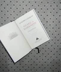 HEART OF DARKNESS (Everyman's Library Classics) by Joseph Conrad