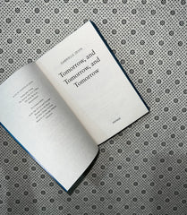 tomorrow and tomorrow and tomorrow coloured edges by gabrielle zevin