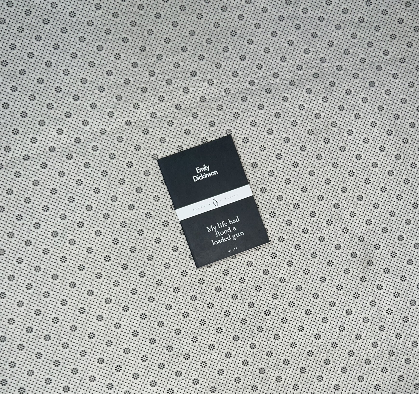 MY LIFE HAD STOOD A LOADED GUN: Little Black Classics 114 by Emily Dickinson