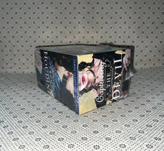 stalking jack the ripper box set includes stalking jack the ripper hunting prince dracula escaping from houdini capturing the devil by kerri maniscalco