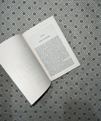 THE STRANGE CASE OF DR JEKYLL AND MR HYDE (Readings Classics) by Robert Louis Stevenson