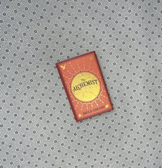 the alchemist the 25th anniversary edition golden coloured edges by paulo coelho