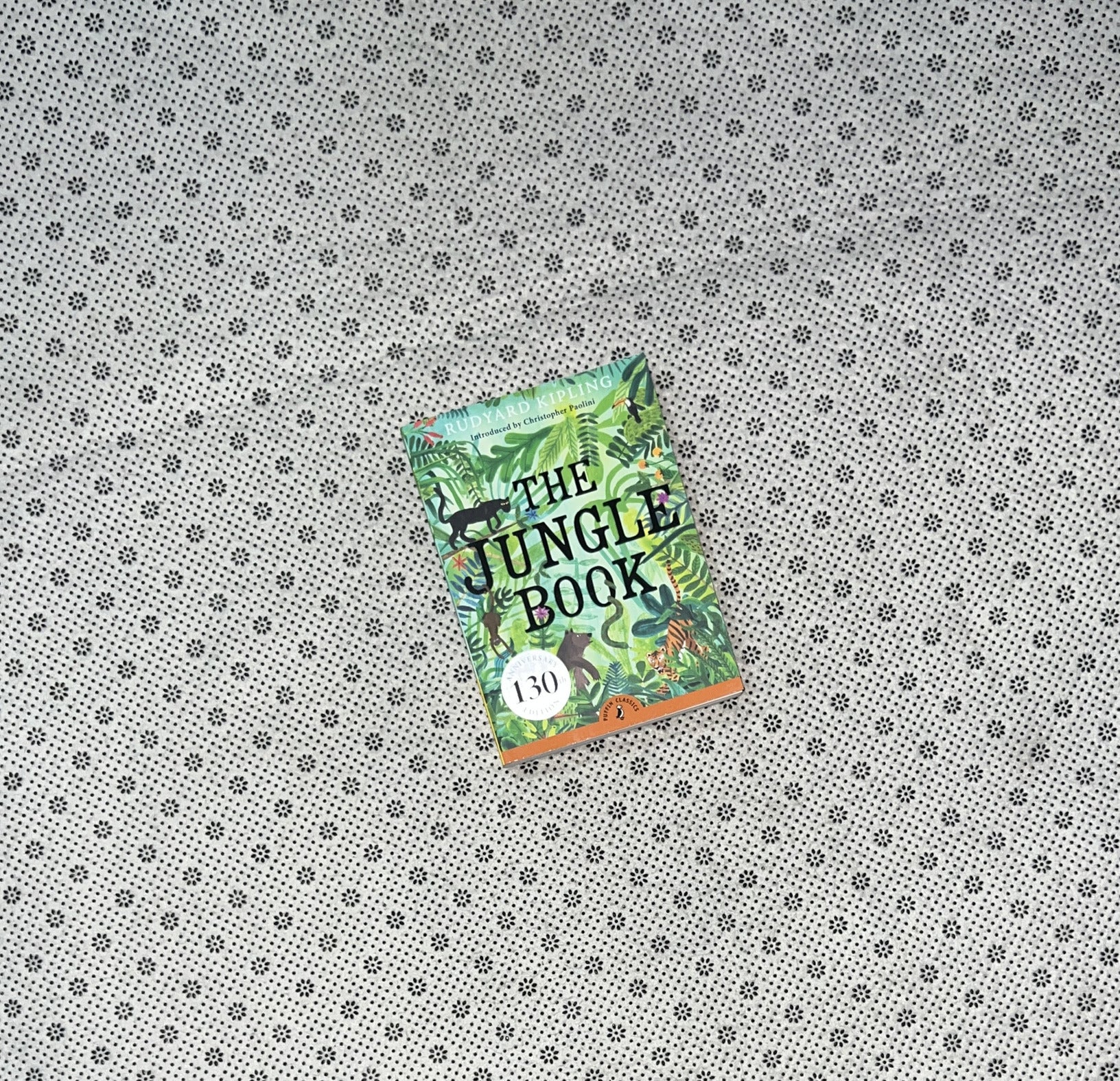 THE JUNGLE BOOK (Puffin Classics) by Rudyard Kipling