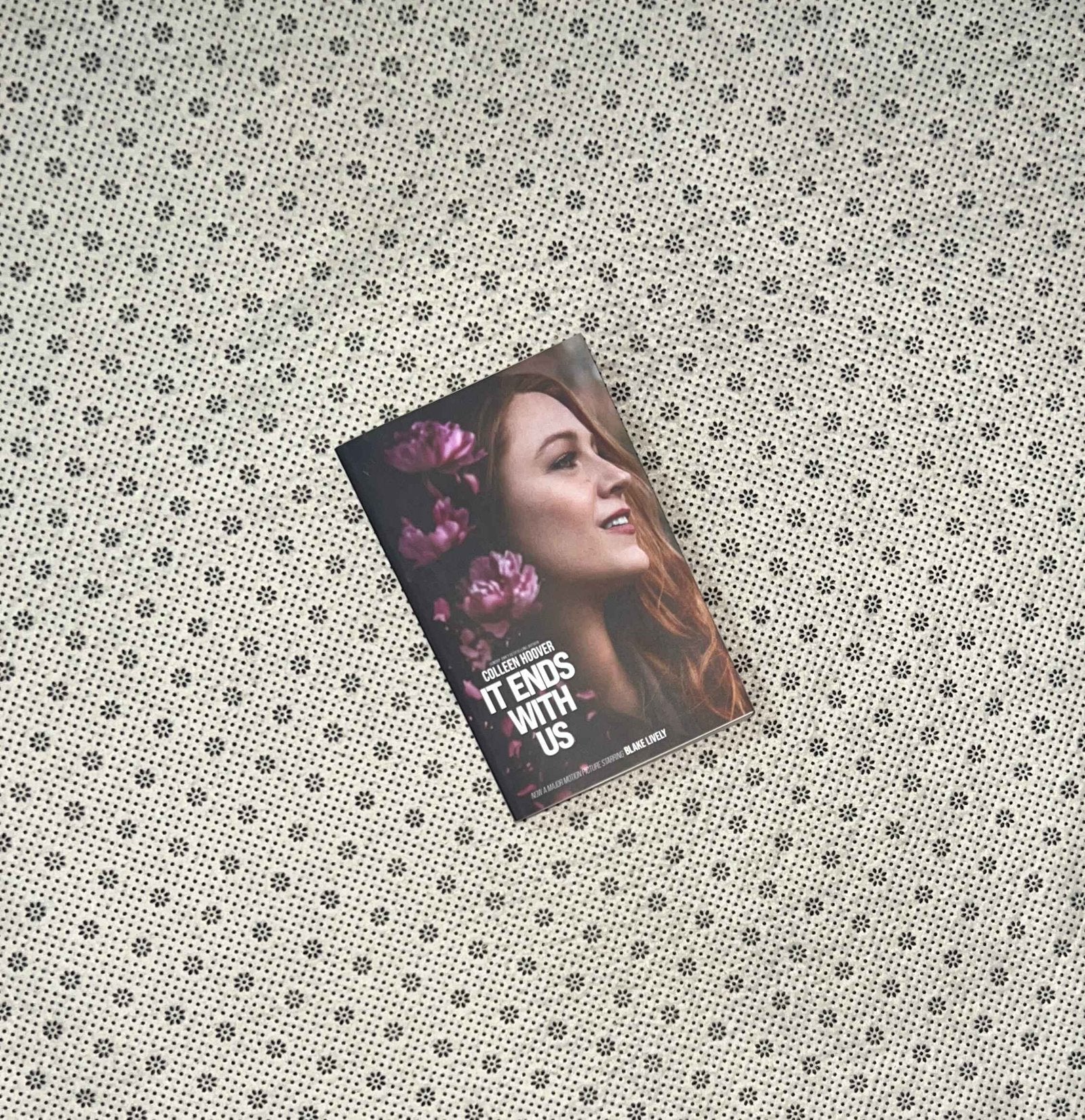 it ends with us it ends with us series book 1 movie tie in edition by colleen hoover