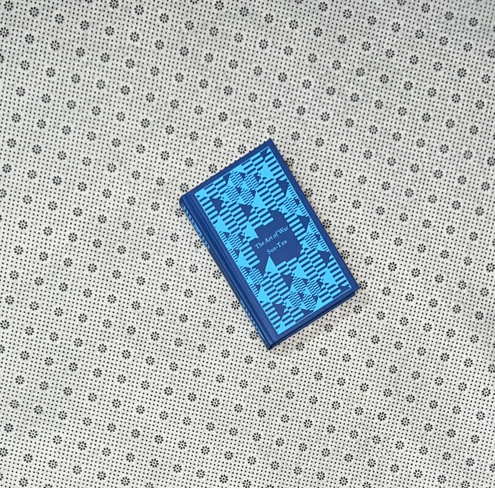 the art of war penguin clothbound classics by sun tzu