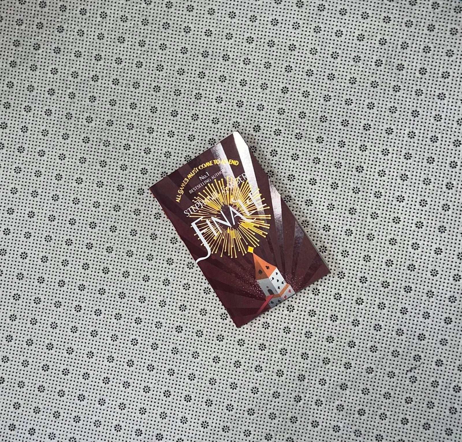 finale caraval series book 3 by stephanie garber