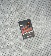THE RED BADGE OF COURAGE (Readings Classics) by Stephen Crane