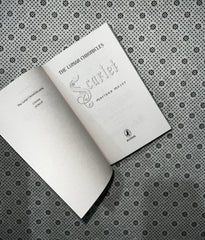 scarlet the lunar chronicles series book 2 by marissa meyer