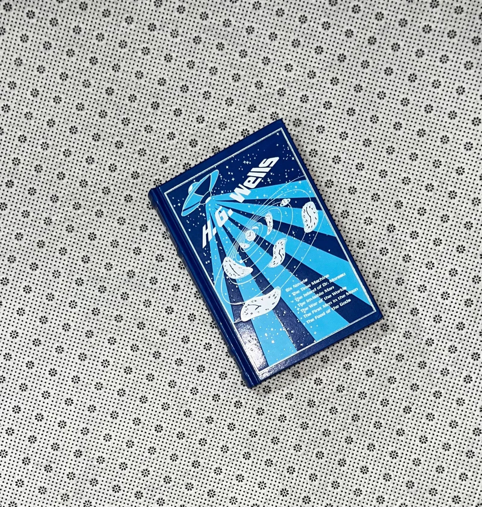 h g wells six novels leather bound classics by h g wells