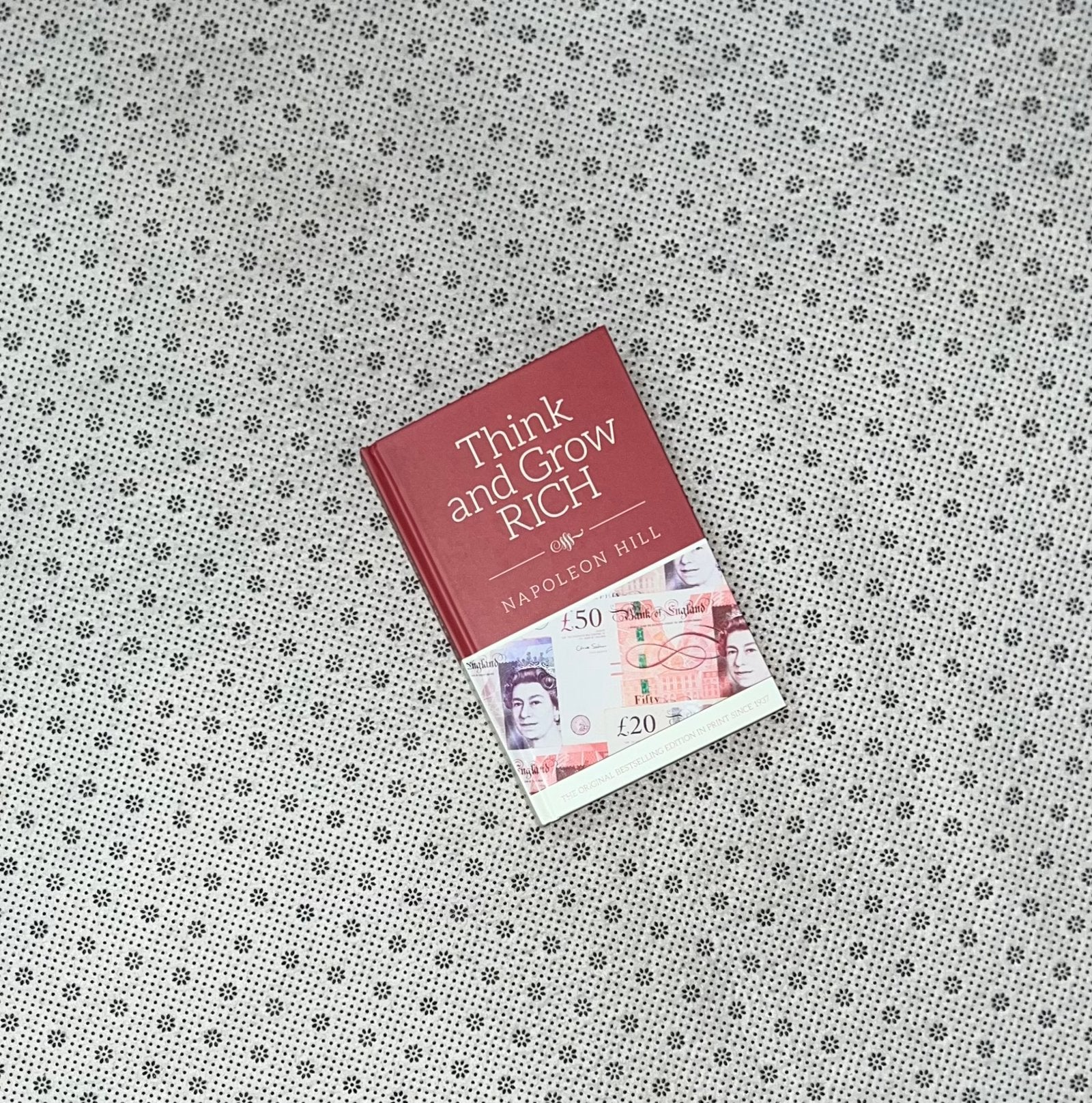 think and grow rich chartwell classics by napoleon hill