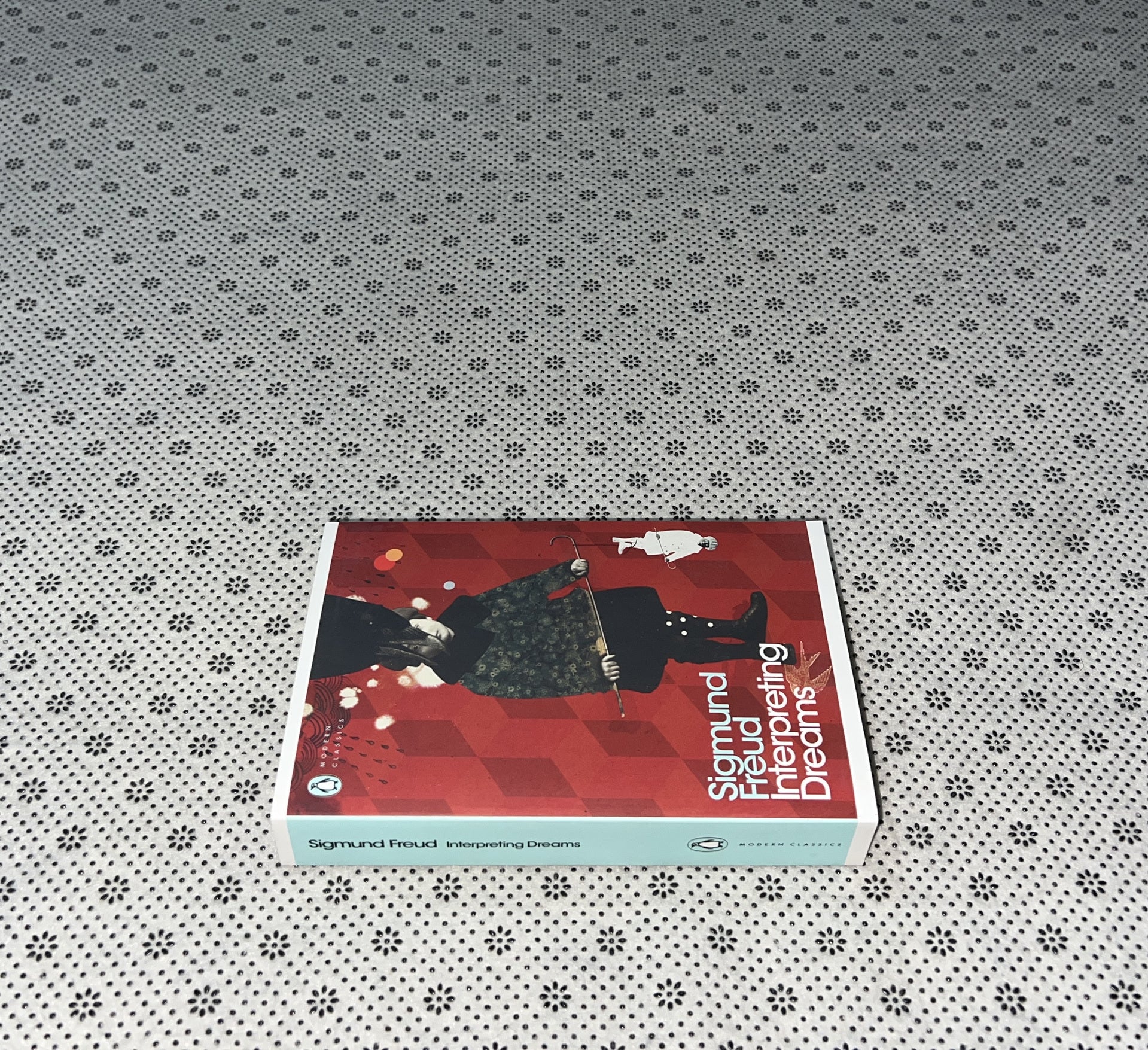 INTERPRETING DREAMS (Penguin Modern Classics) by Sigmund Freud