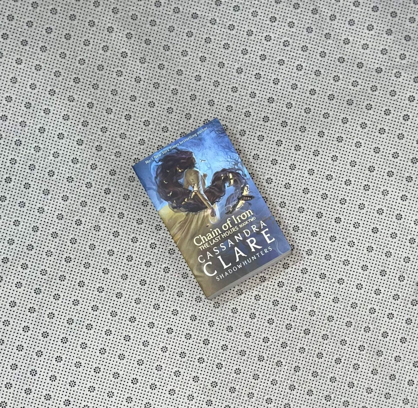 chain of iron the last hours series book 2 by cassandra clare