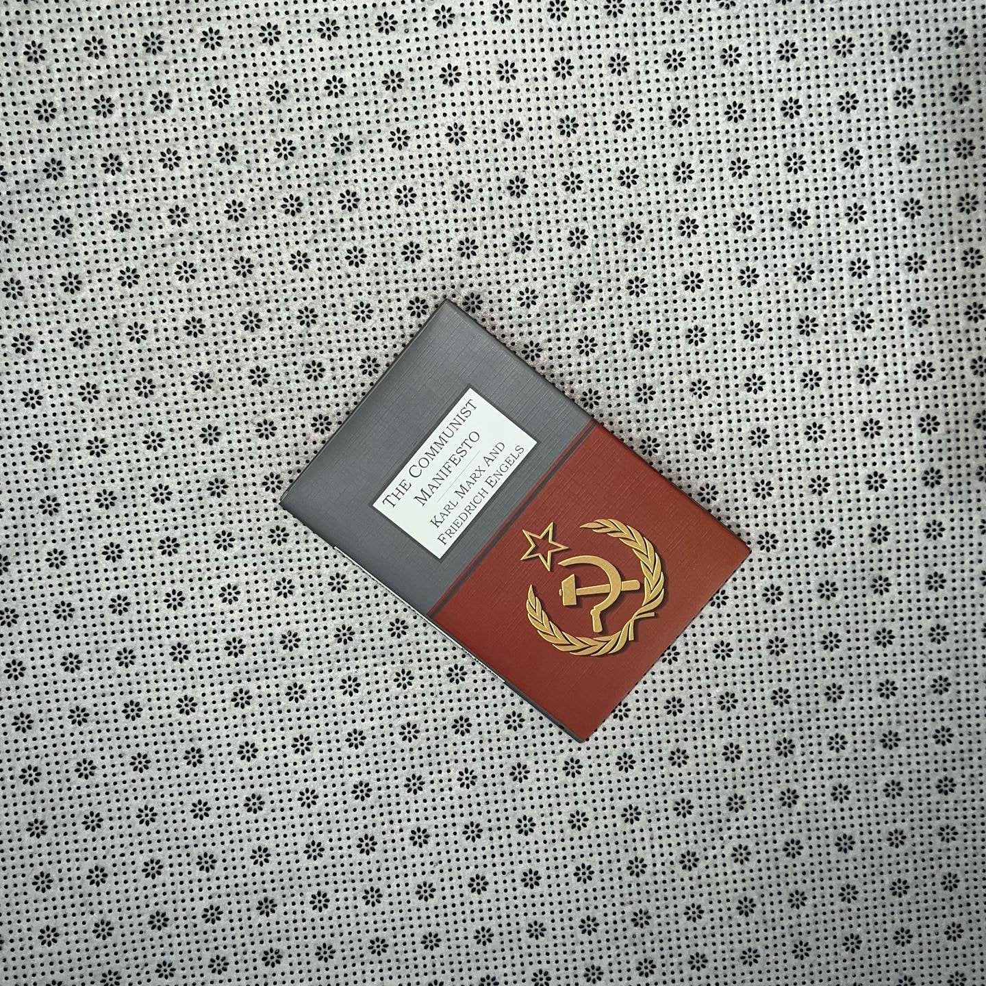 the communist menifesto vivi classics by karl marx and friedrich engels