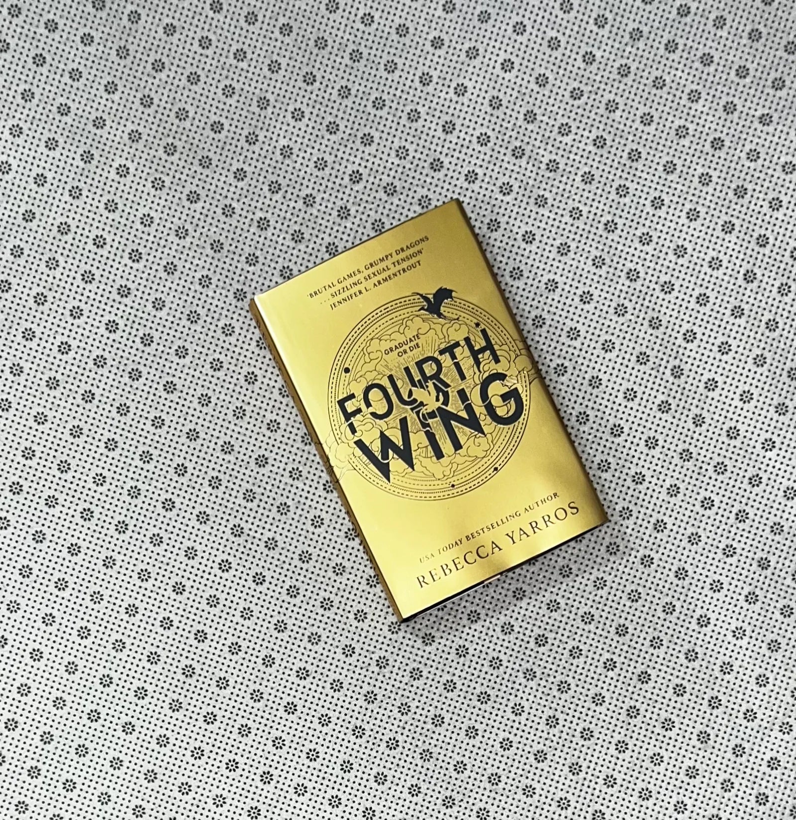 fourth wing the empyrean series book 1 by rebecca yarros 1