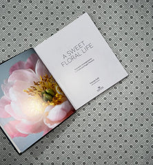 a sweet floral life romantic arrangements for fresh and sugar flowers by natasja sadi