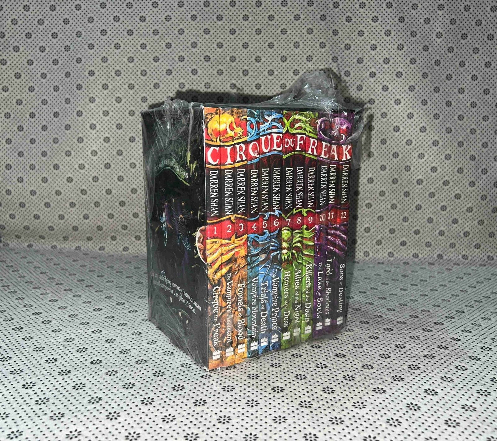 cirque du freak complete series boxed set by darrenn shan