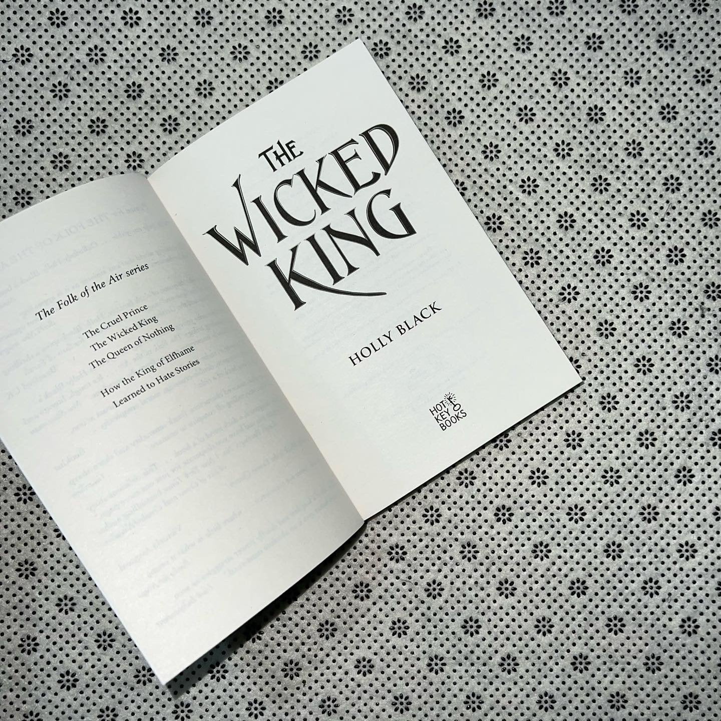 the wicked king the folk of the air series book 2 by holly black