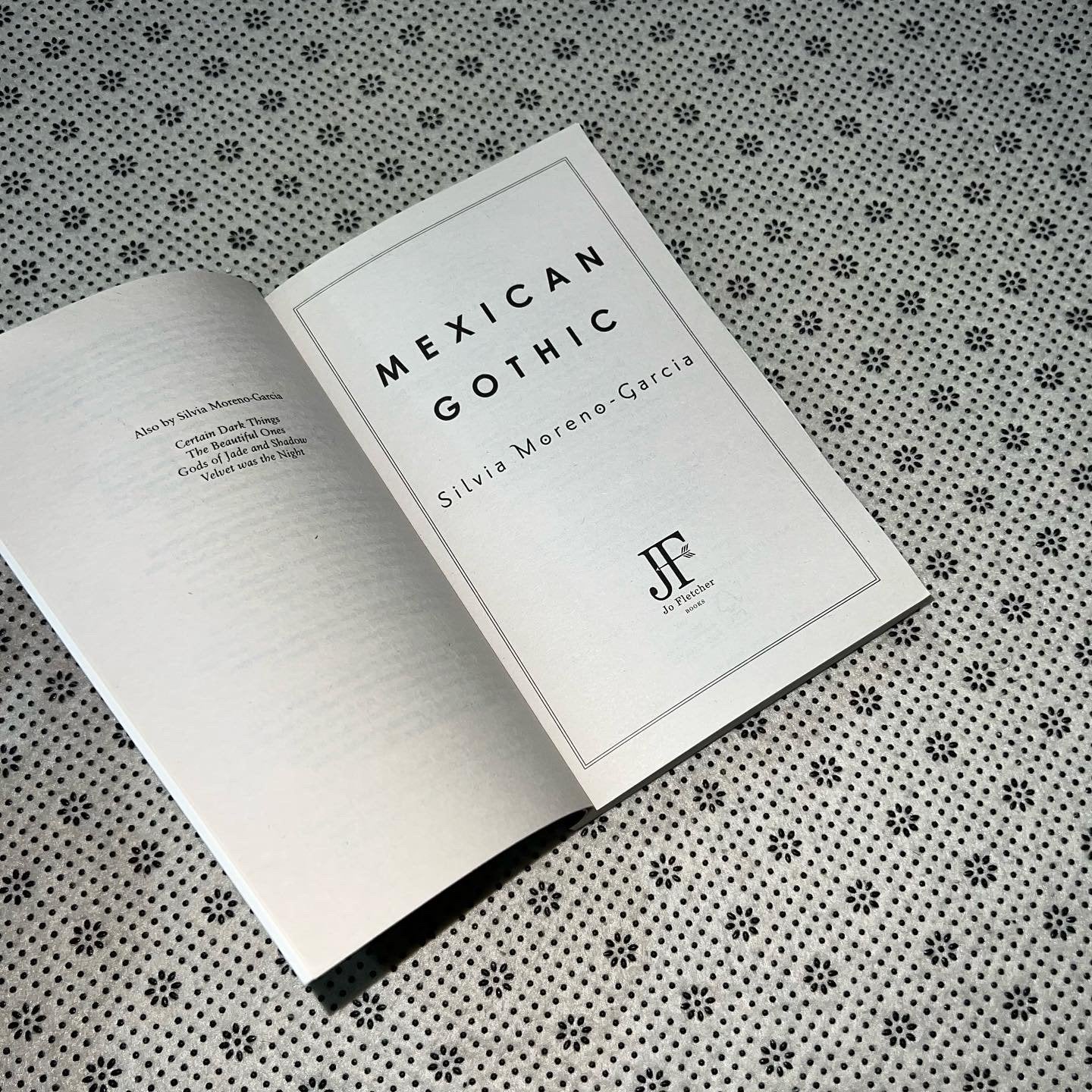 mexican gothic by silvia moreno garcia