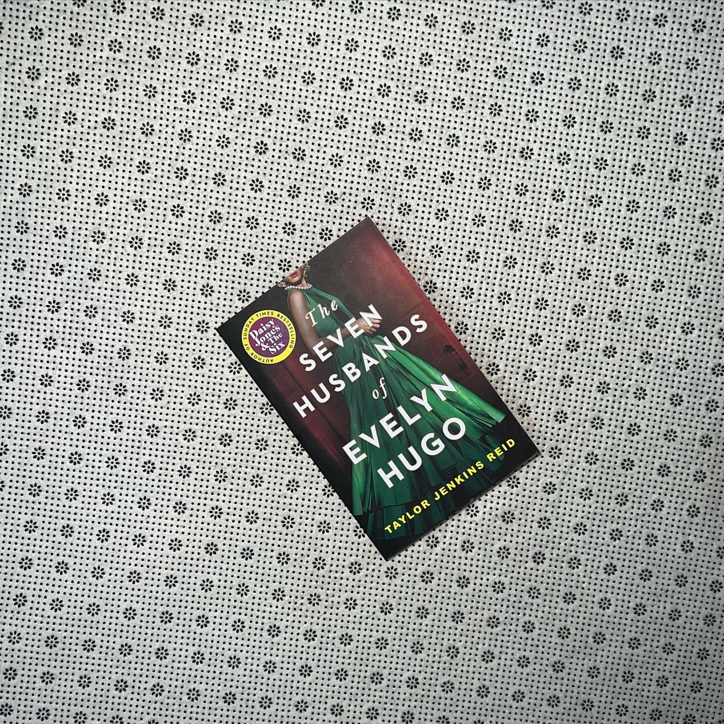 the seven husbands of evelyn hugo by taylor jenkins reid