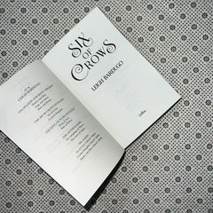 six of crows six of crows series book 1 by leigh bardugo