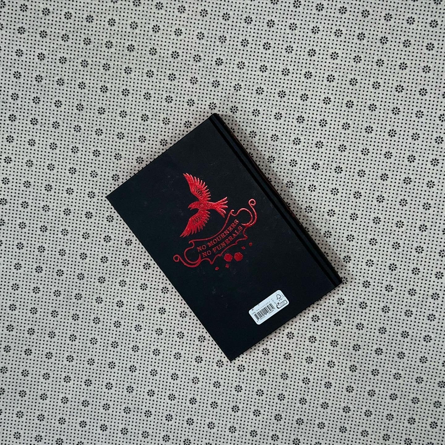 six of crows six of crows series book 1 collectors edition by leigh bardugo